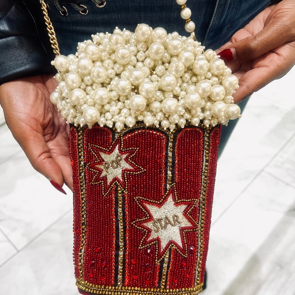 Meet your Posher, Vanessa - Picture 9 of 9